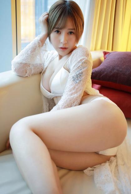 [爱图网]女神艾莉镂空内衣酥胸大露很吸睛